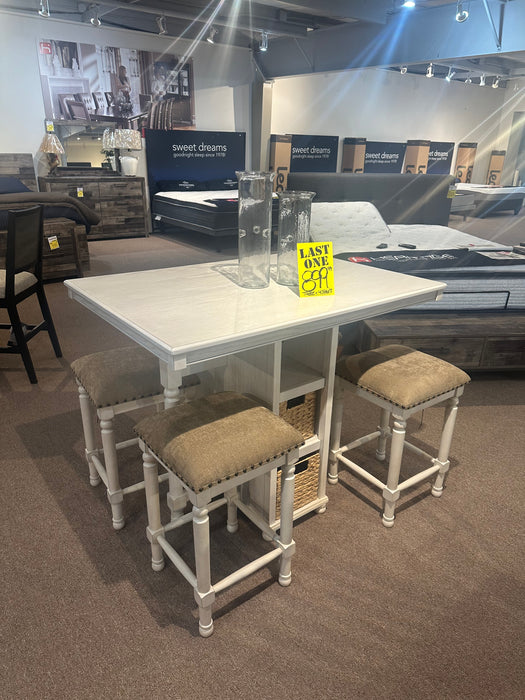 Dinette with 4 Stools