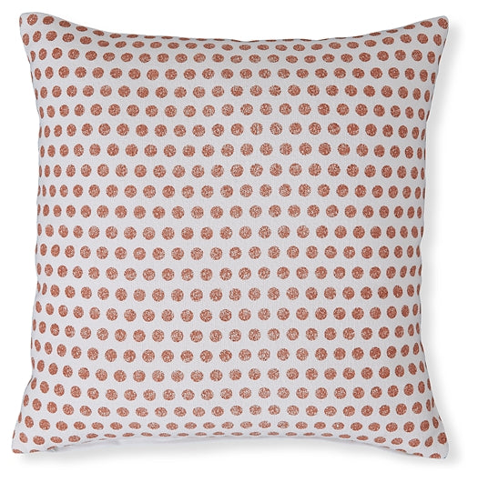 Monique Pillow