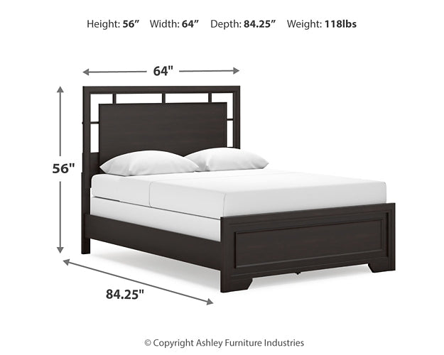 Covetown Queen Panel Bed with Dresser