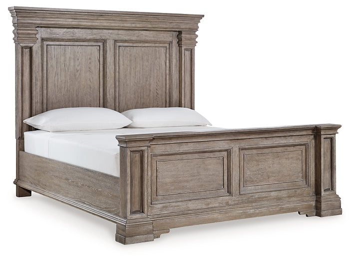 Blairhurst King Panel Bed with Dresser