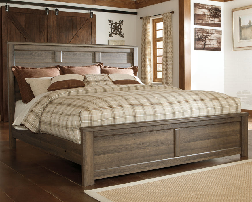 Juararo King Panel Bed with Mirrored Dresser, Chest and Nightstand