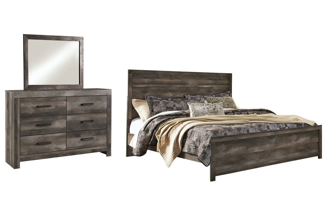 Wynnlow King Panel Bed with Mirrored Dresser (8027017150781)