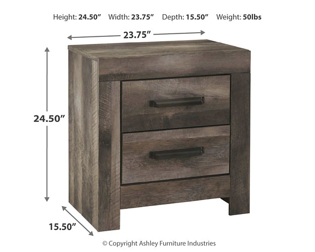 Wynnlow King Panel Bed with Mirrored Dresser and Nightstand